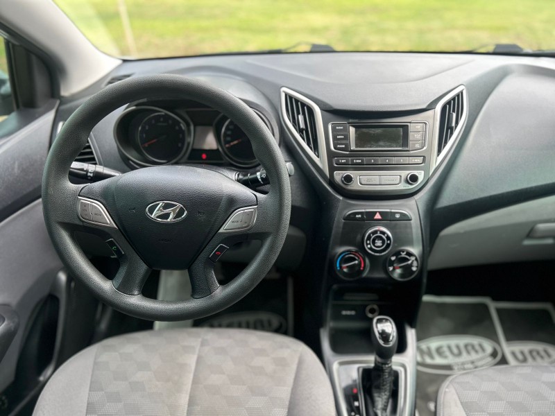 HYUNDAI HB20 1.6 COMFORT 16V 2017 2016/2017 NEURI VEÍCULOS LAJEADO / Carros no Vale