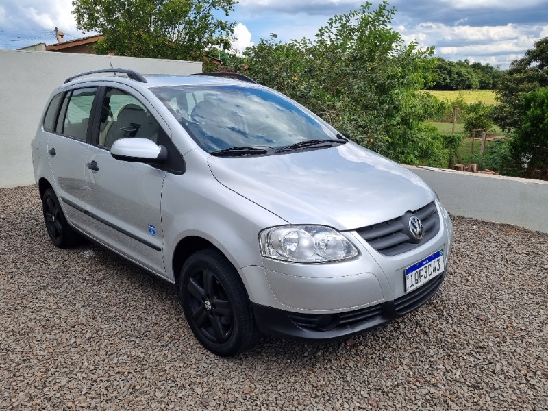 VOLKSWAGEN SPACEFOX 1.6 MI ROUTE 8V 2010/2010 MG VEÍCULOS ARROIO DO MEIO / Carros no Vale