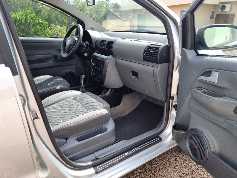 VOLKSWAGEN SPACEFOX 1.6 MI ROUTE 8V 2010/2010 MG VEÍCULOS ARROIO DO MEIO / Carros no Vale