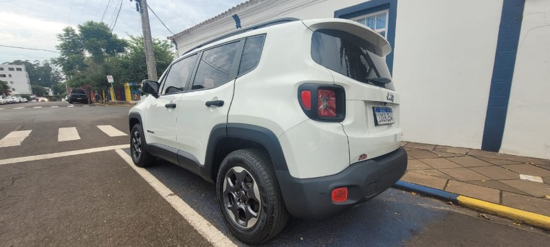 JEEP RENEGADE 1.8 16V FLEX SPORT 4P MANUAL 2016/2016 ADRIANO VEÍCULOS CRUZEIRO DO SUL / Carros no Vale
