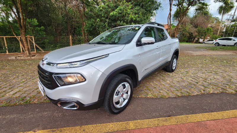 FIAT TORO 1.8 16V EVO FREEDOM 4X2 2016/2017 FERNANDO AUTOMÓVEIS | REVENDA DE CARROS ARROIO DO MEIO ARROIO DO MEIO / Carros no Vale