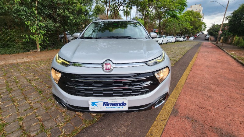 FIAT TORO 1.8 16V EVO FREEDOM 4X2 2016/2017 FERNANDO AUTOMÓVEIS | REVENDA DE CARROS ARROIO DO MEIO ARROIO DO MEIO / Carros no Vale