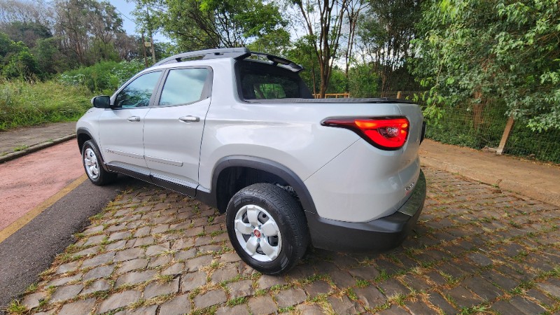 FIAT TORO 1.8 16V EVO FREEDOM 4X2 2016/2017 FERNANDO AUTOMÓVEIS | REVENDA DE CARROS ARROIO DO MEIO ARROIO DO MEIO / Carros no Vale