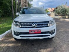 VOLKSWAGEN AMAROK 2.0 HIGHLINE 4X4 CD 16V TURBO INTERCOOLER DIESEL 4P AUTOMÁTICO 2019/2019 ELY AUTOMÓVEIS LAJEADO / Carros no Vale