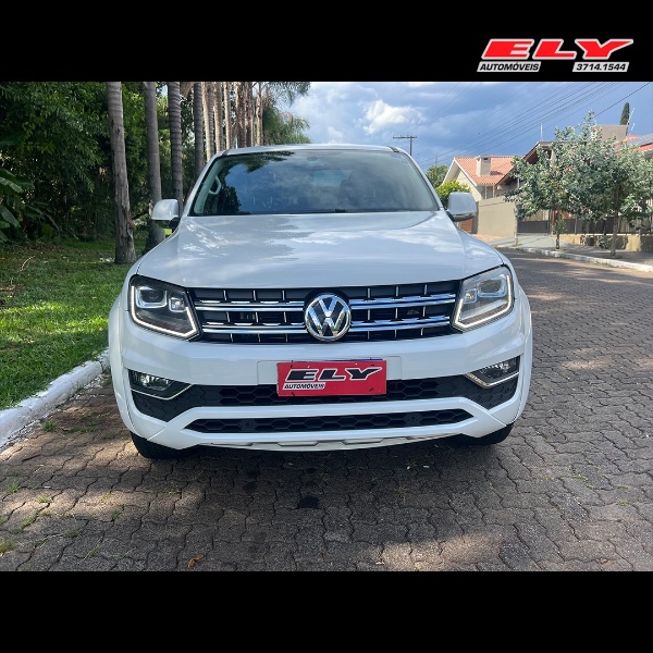 VOLKSWAGEN AMAROK 2.0 HIGHLINE 4X4 CD 16V TURBO INTERCOOLER DIESEL 4P AUTOMÁTICO 2019/2019 ELY AUTOMÓVEIS LAJEADO / Carros no Vale
