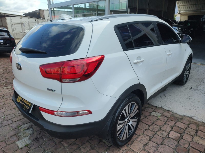 KIA SPORTAGE 2.0 LX 4X2 16V FLEX 4P AUTOMÁTICO /2015 CHIMA VEÍCULOS VENÂNCIO AIRES / Carros no Vale