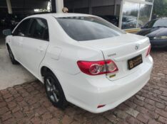 TOYOTA COROLLA 1.8 GLI /2014 CHIMA VEÍCULOS VENÂNCIO AIRES / Carros no Vale