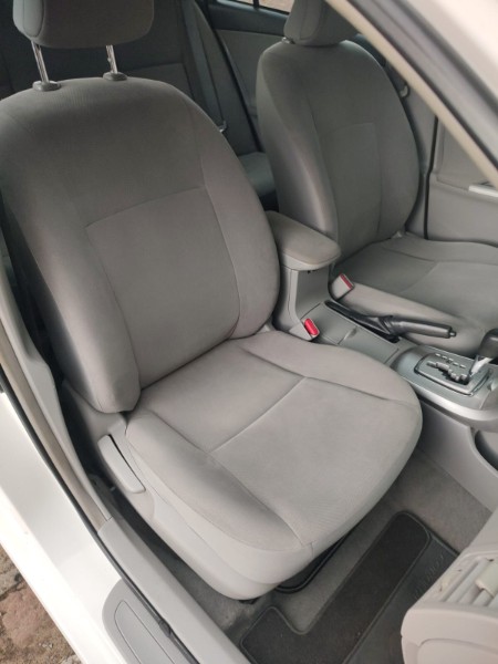 TOYOTA COROLLA 1.8 GLI /2014 CHIMA VEÍCULOS VENÂNCIO AIRES / Carros no Vale