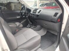 TOYOTA HILUX 3.0 STD 4X4 16V /2012 CHIMA VEÍCULOS VENÂNCIO AIRES / Carros no Vale