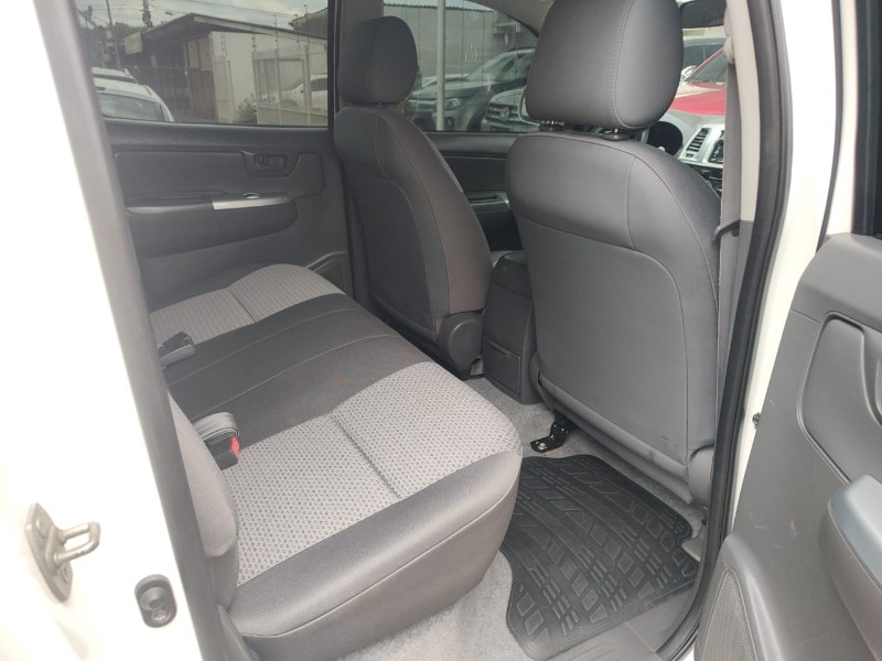 TOYOTA HILUX 3.0 STD 4X4 16V /2012 CHIMA VEÍCULOS VENÂNCIO AIRES / Carros no Vale