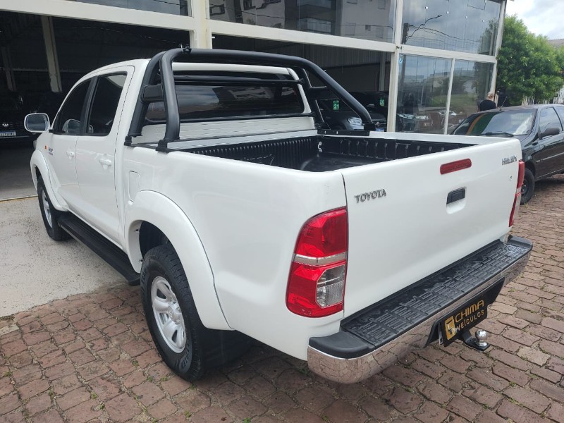 TOYOTA HILUX 3.0 STD 4X4 16V /2012 CHIMA VEÍCULOS VENÂNCIO AIRES / Carros no Vale