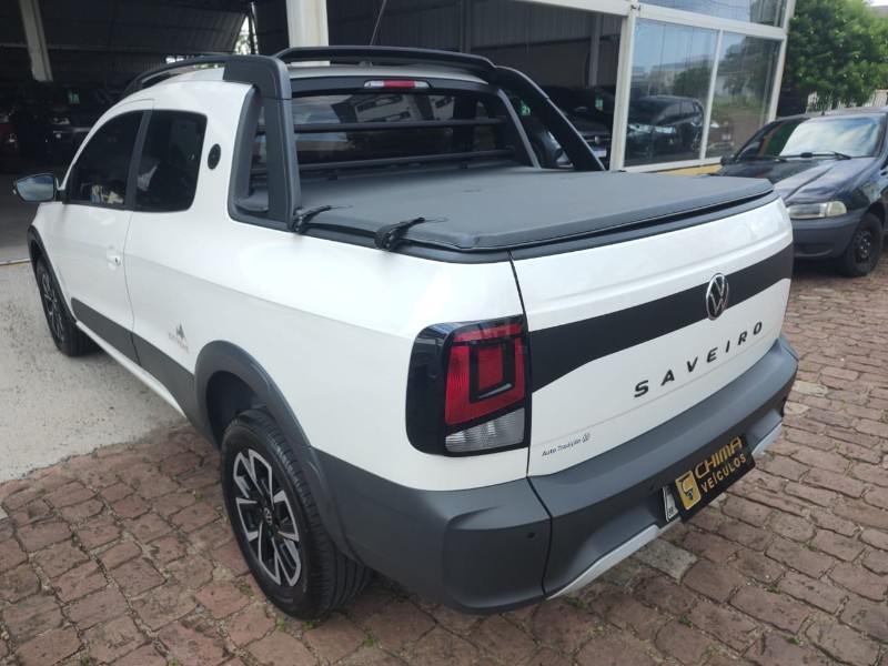 VOLKSWAGEN SAVEIRO 1.6 EXTREME CD /2024 CHIMA VEÍCULOS VENÂNCIO AIRES / Carros no Vale
