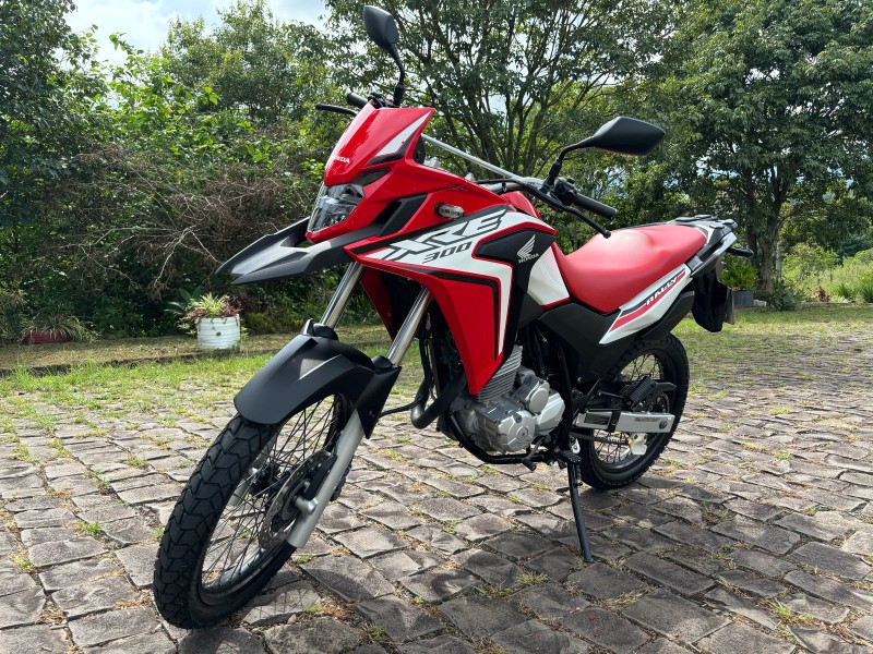 HONDA MOTOS XRE 300 /2021 RT 811 VEÍCULOS ARROIO DO MEIO / Carros no Vale