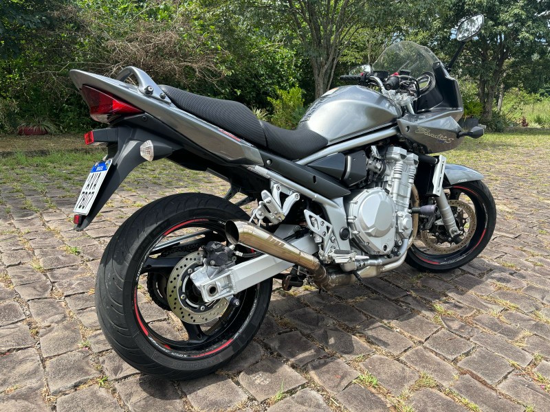 SUZUKI MOTOS BANDIT 1250 S /2011 RT 811 VEÍCULOS ARROIO DO MEIO / Carros no Vale