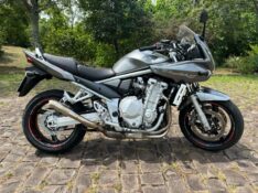 SUZUKI MOTOS BANDIT 1250 S /2011 RT 811 VEÍCULOS ARROIO DO MEIO / Carros no Vale