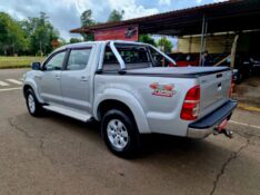 TOYOTA HILUX CD SRV D4-D 4X4 3.0 TDI DIES 2013/2013 CRUZEIRO MULTIMARCAS CRUZEIRO DO SUL / Carros no Vale
