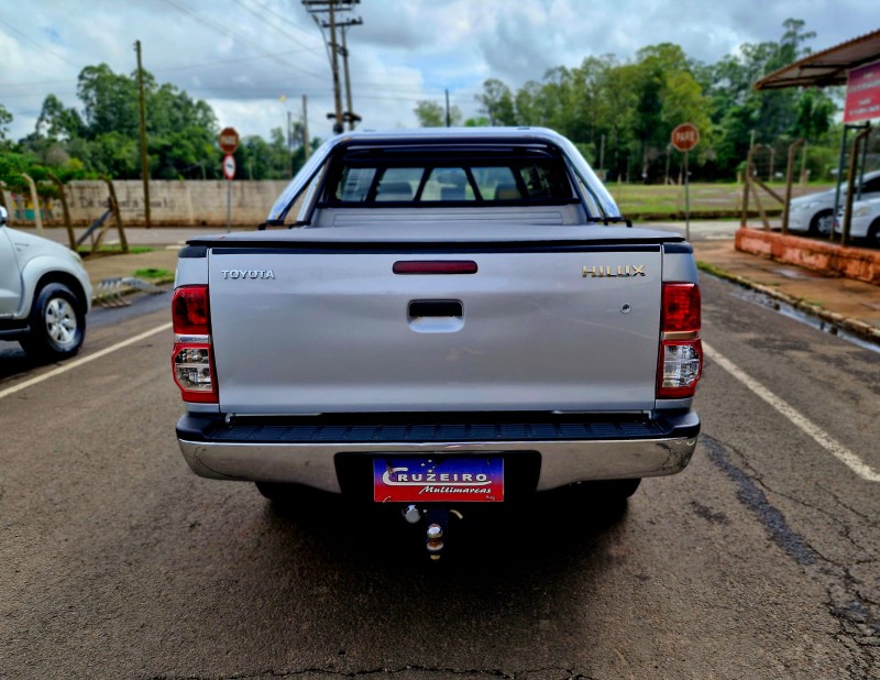 TOYOTA HILUX CD SRV D4-D 4X4 3.0 TDI DIES 2013/2013 CRUZEIRO MULTIMARCAS CRUZEIRO DO SUL / Carros no Vale