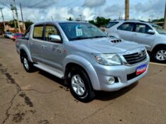 TOYOTA HILUX CD SRV D4-D 4X4 3.0 TDI DIES 2013/2013 CRUZEIRO MULTIMARCAS CRUZEIRO DO SUL / Carros no Vale