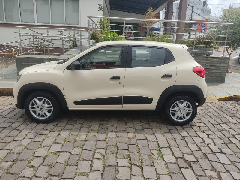 RENAULT KWID ZEN 1.0 2018/2018 ALTERNATIVA VEÍCULOS LAJEADO / Carros no Vale