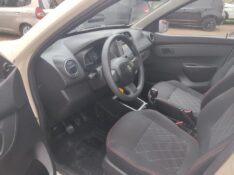 RENAULT KWID ZEN 1.0 2018/2018 ALTERNATIVA VEÍCULOS LAJEADO / Carros no Vale