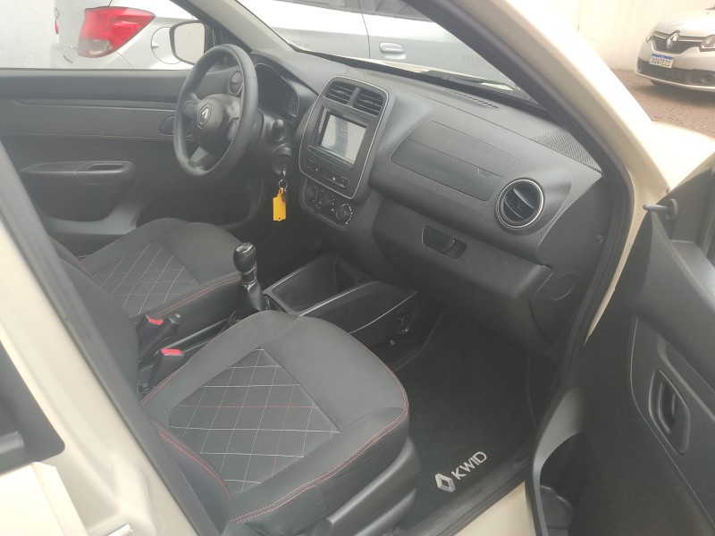 RENAULT KWID ZEN 1.0 2018/2018 ALTERNATIVA VEÍCULOS LAJEADO / Carros no Vale