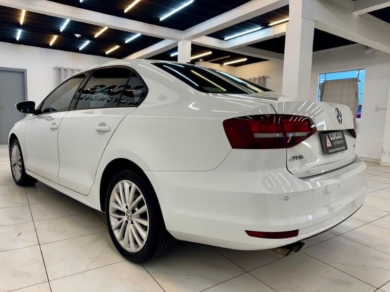 VOLKSWAGEN JETTA 1.4 16V TSI COMFORTLINE 2017/2017 LUCAS AUTOMÓVEIS BOM RETIRO DO SUL / Carros no Vale