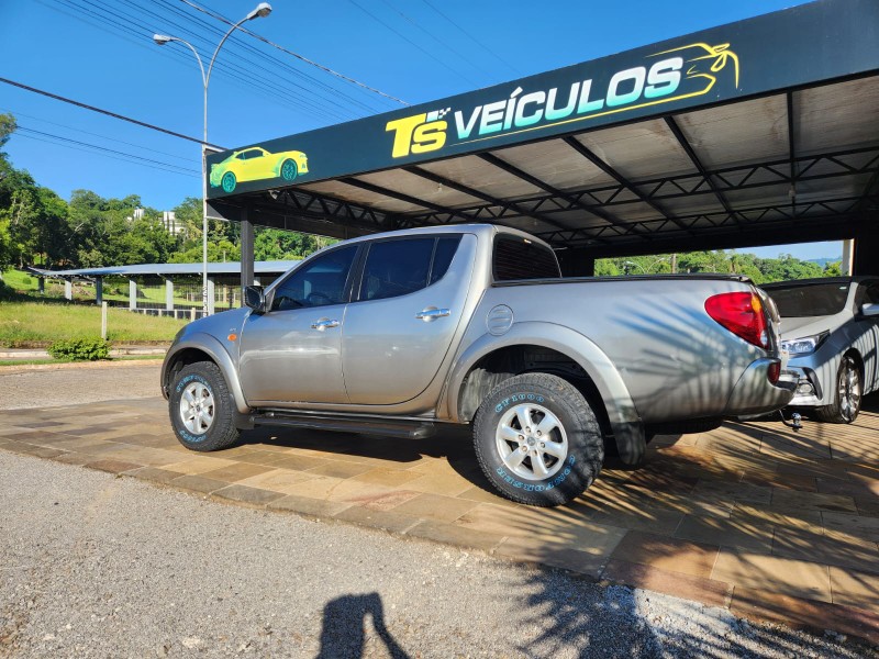 MITSUBISHI L200 TRITON 3.2 HPE 4X4 CD 16V TURBO INTERCOOLER DIESEL 4P MANUAL 2012/2013 TS VEÍCULOS ANTA GORDA / Carros no Vale