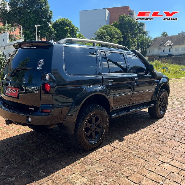MITSUBISHI PAJERO SPORT PAJERO SPORT HPE 2.5 4X4 DIESEL AUT. 2010/2010 ELY AUTOMÓVEIS LAJEADO / Carros no Vale