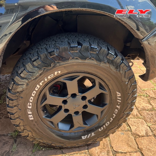 MITSUBISHI PAJERO SPORT PAJERO SPORT HPE 2.5 4X4 DIESEL AUT. 2010/2010 ELY AUTOMÓVEIS LAJEADO / Carros no Vale