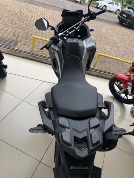 HONDA MOTOS XRE 300 2025/2025 JASER MOTOS LAJEADO / Carros no Vale