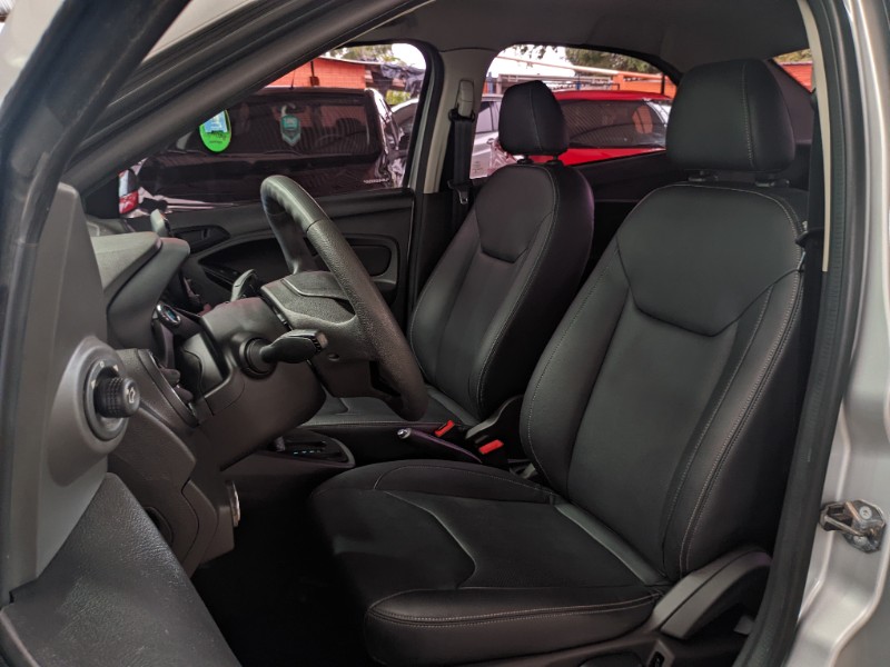 FORD KA 1.5 SEDAN TITANIUM 12V FLEX 4P AUT. 2019/2020 RICARDO VEÍCULOS TEUTÔNIA / Carros no Vale