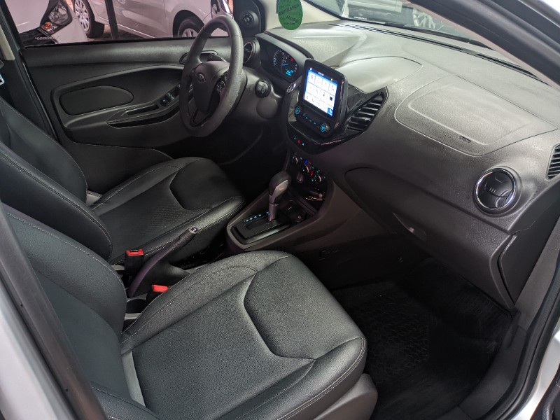 FORD KA 1.5 SEDAN TITANIUM 12V FLEX 4P AUT. 2019/2020 RICARDO VEÍCULOS TEUTÔNIA / Carros no Vale