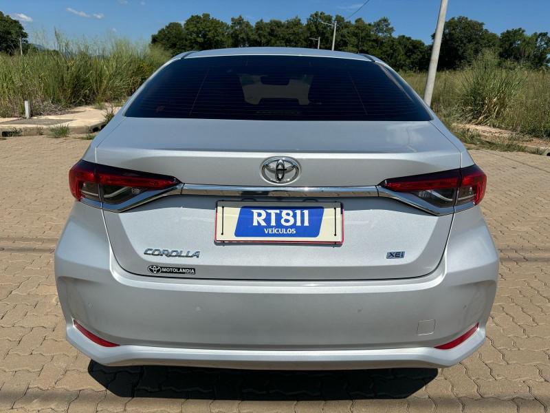 TOYOTA COROLLA XEI /2023 RT 811 VEÍCULOS ARROIO DO MEIO / Carros no Vale