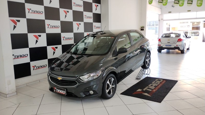 CHEVROLET ONIX HATCH LTZ 1.4 8V FLEXPOWER 5P MEC. 2018/2018 TIAGO AUTOMÓVEIS VENÂNCIO AIRES / Carros no Vale