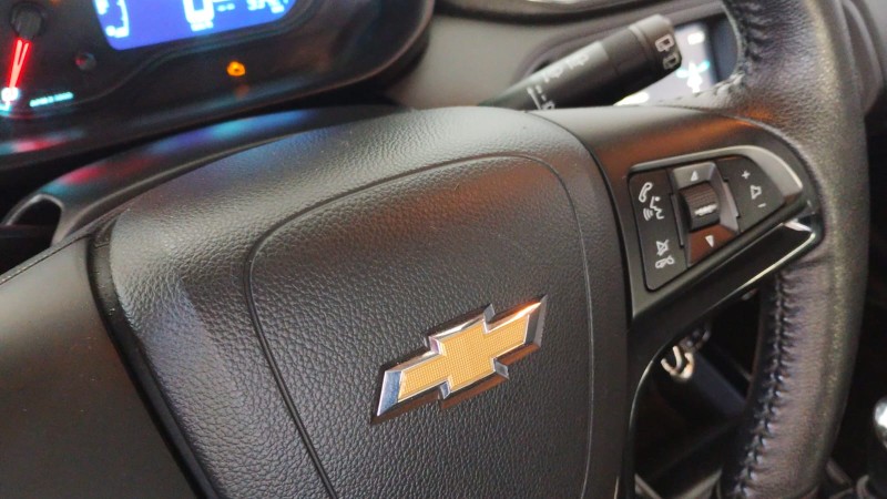CHEVROLET ONIX HATCH LTZ 1.4 8V FLEXPOWER 5P MEC. 2018/2018 TIAGO AUTOMÓVEIS VENÂNCIO AIRES / Carros no Vale
