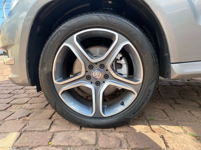 MERCEDES-BENZ GLK 220 CDI 2.2 TB 4X4 170CV 2015/2015 AR MULTIMARCAS VENÂNCIO AIRES / Carros no Vale