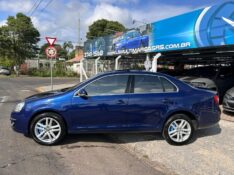 VOLKSWAGEN JETTA 2.5 I 20V 170CV TIPTRONIC 2009/2009 LS MULTIMARCAS VENÂNCIO AIRES / Carros no Vale