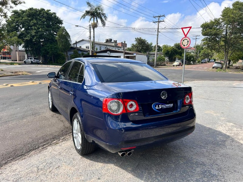 VOLKSWAGEN JETTA 2.5 I 20V 170CV TIPTRONIC 2009/2009 LS MULTIMARCAS VENÂNCIO AIRES / Carros no Vale