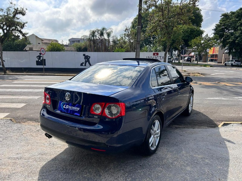 VOLKSWAGEN JETTA 2.5 I 20V 170CV TIPTRONIC 2009/2009 LS MULTIMARCAS VENÂNCIO AIRES / Carros no Vale