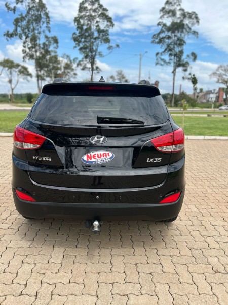 HYUNDAI IX 35 IX35 2.0 16V FLEX 4P AUTOMÁTICO /2011 NEURI VEÍCULOS LAJEADO / Carros no Vale