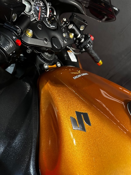 SUZUKI MOTOS GSX 1300 R HAYABUSA /2011 EXCLUSIVO VEÍCULOS SANTA CRUZ DO SUL / Carros no Vale