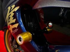 SUZUKI MOTOS GSX 1300 R HAYABUSA /2010 EXCLUSIVO VEÍCULOS SANTA CRUZ DO SUL / Carros no Vale