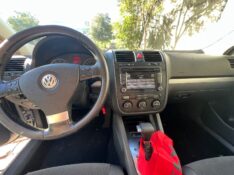 VOLKSWAGEN JETTA 2.5 I 20V 150CV GASOLINA 4P TIPTRONIC 2008/2008 ELY AUTOMÓVEIS LAJEADO / Carros no Vale
