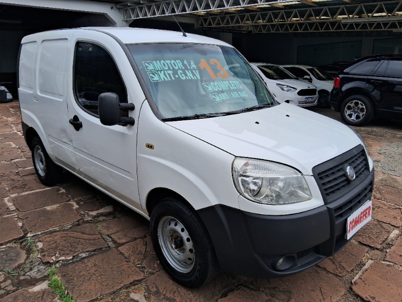 FIAT DOBLO CARGO 1.4 MPI FLEX 2013/2013 SCHAEFER AUTOMÓVEIS TEUTÔNIA / Carros no Vale