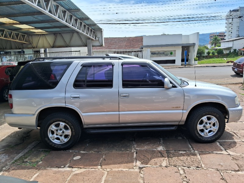 CHEVROLET BLAZER DLX 2.2 2000/2000 SCHAEFER AUTOMÓVEIS TEUTÔNIA / Carros no Vale