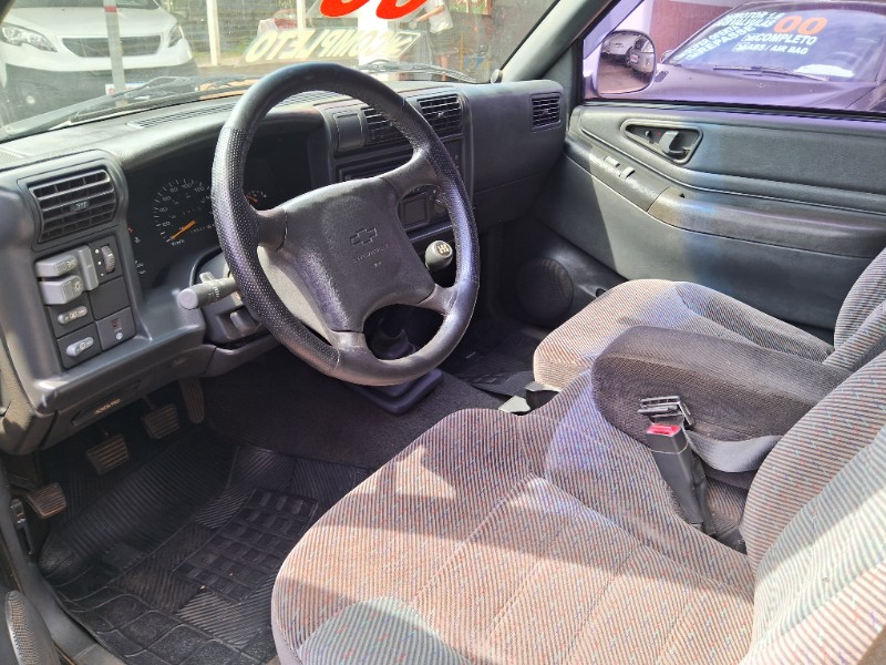 CHEVROLET BLAZER DLX 2.2 2000/2000 SCHAEFER AUTOMÓVEIS TEUTÔNIA / Carros no Vale