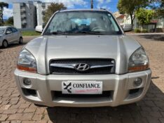 HYUNDAI TUCSON GLS 2.0 16V AUT. 2009/2010 COMPLETO VEÍCULOS GUAPORÉ / Carros no Vale