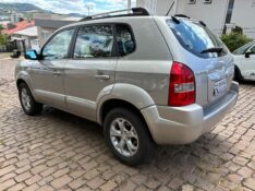 HYUNDAI TUCSON GLS 2.0 16V AUT. 2009/2010 COMPLETO VEÍCULOS GUAPORÉ / Carros no Vale