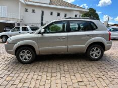 HYUNDAI TUCSON GLS 2.0 16V AUT. 2009/2010 COMPLETO VEÍCULOS GUAPORÉ / Carros no Vale