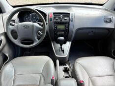 HYUNDAI TUCSON GLS 2.0 16V AUT. 2009/2010 COMPLETO VEÍCULOS GUAPORÉ / Carros no Vale